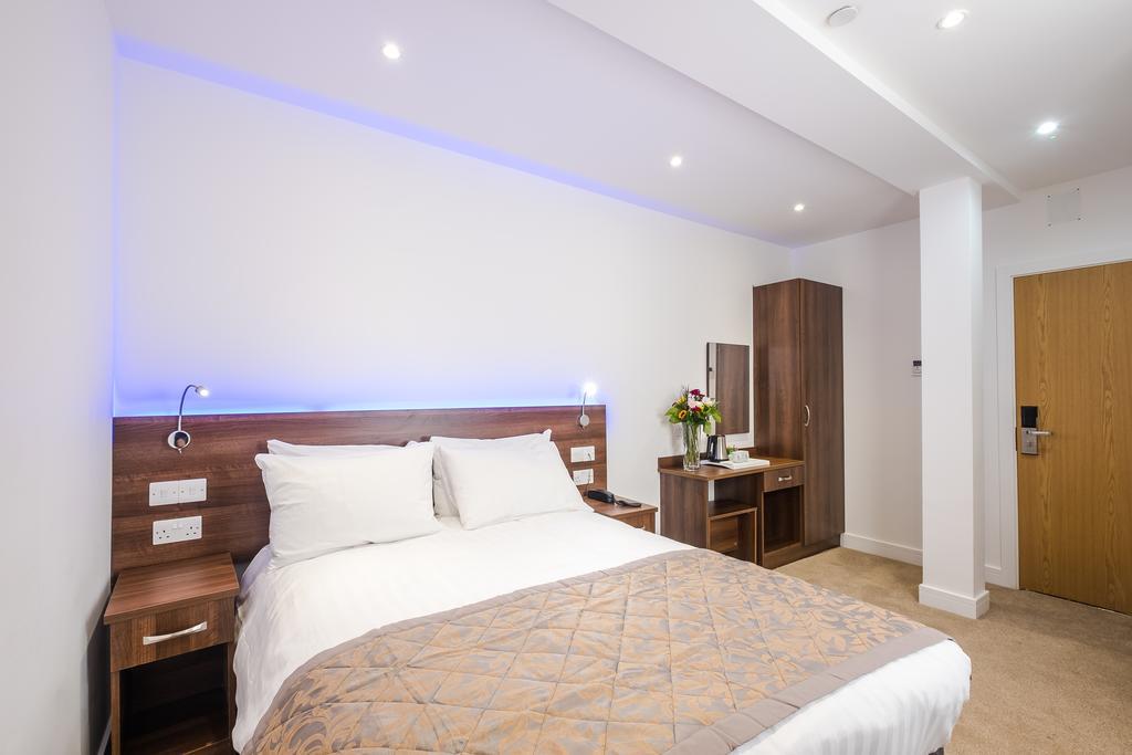 Signature Hotel London Ilford Buitenkant foto